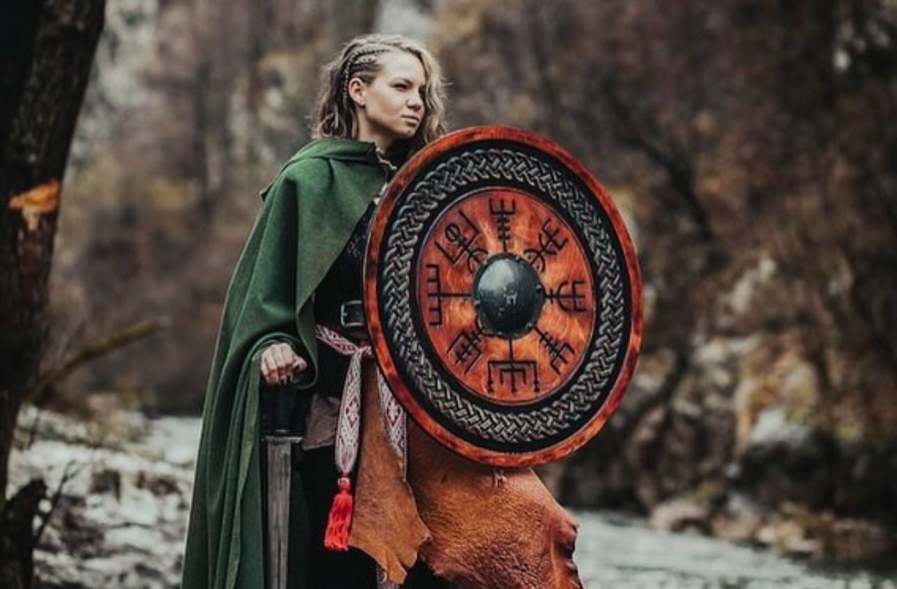 Viking Shield, Viking Battle shield, Norse shield, armor medieval, viking shield, custom shield, round shield, raven shield